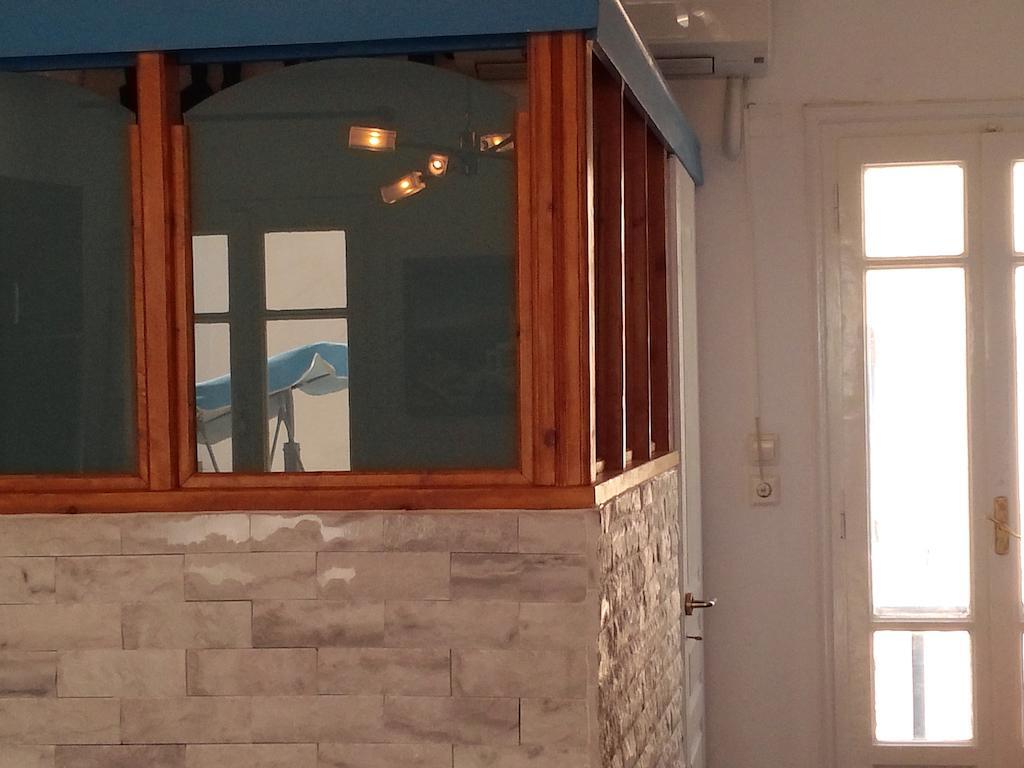 Bouganville Αpartments Adamantas  Habitación foto